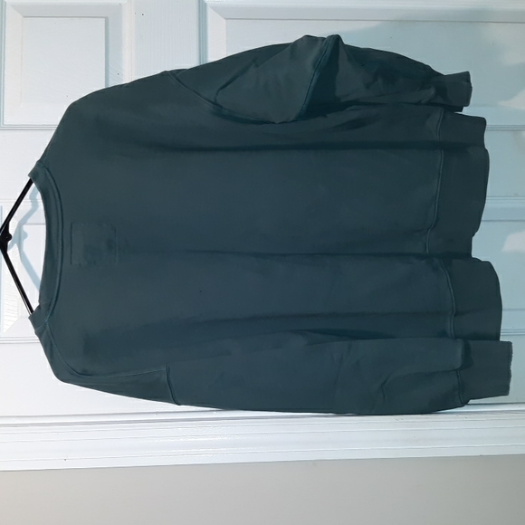 American Eagle Relaxed/Distressed Crew Neck Sweatshirt 2021 - Picture 12 of 14